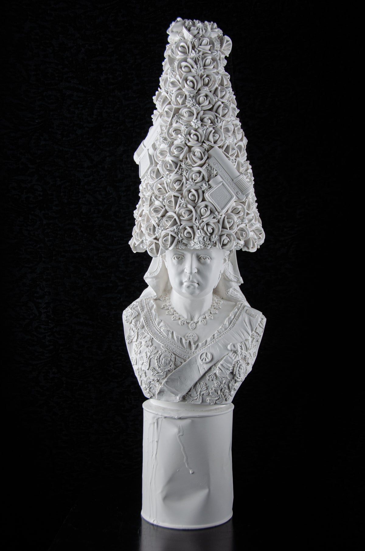 CP KATE - Squirt Guns N' Roses Sculpture