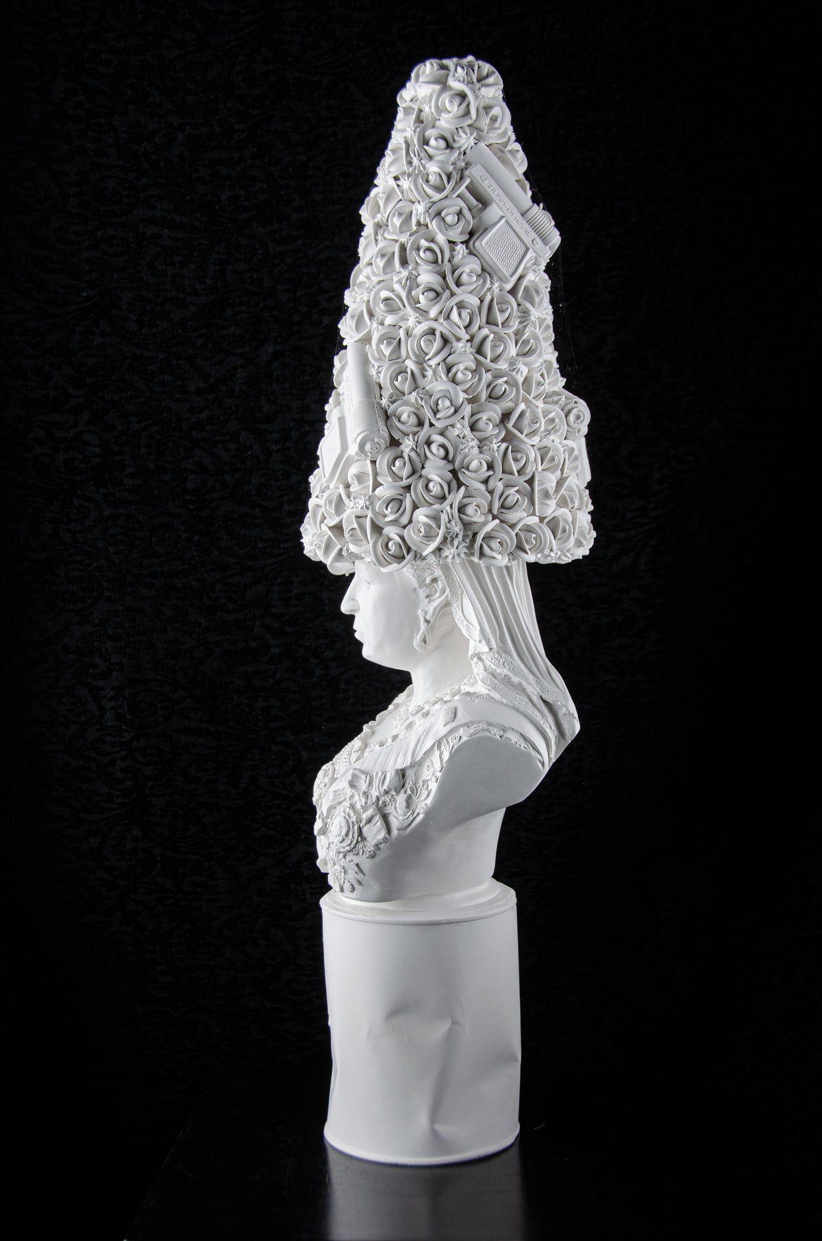 CP KATE - Squirt Guns N' Roses Sculpture