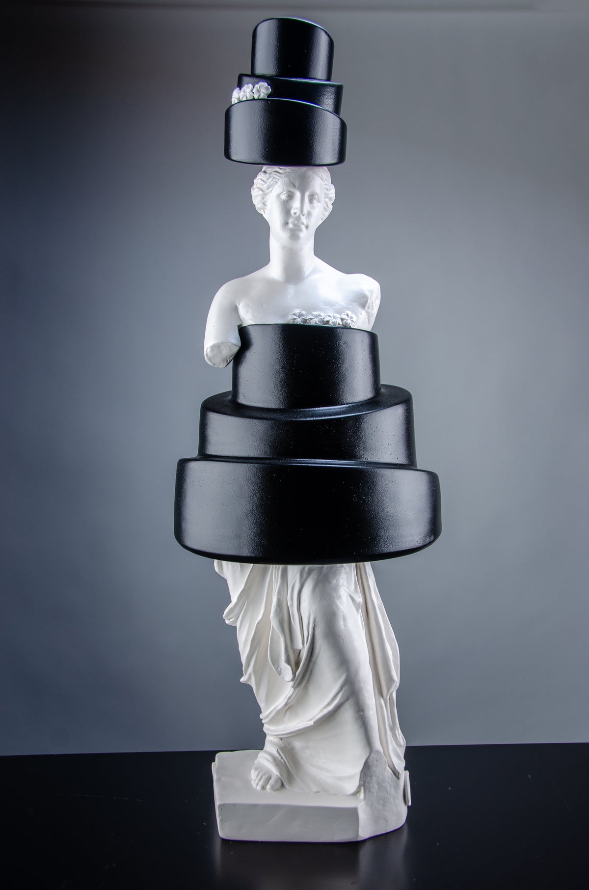 CP KATE - 'Gateau' Sculpture Art