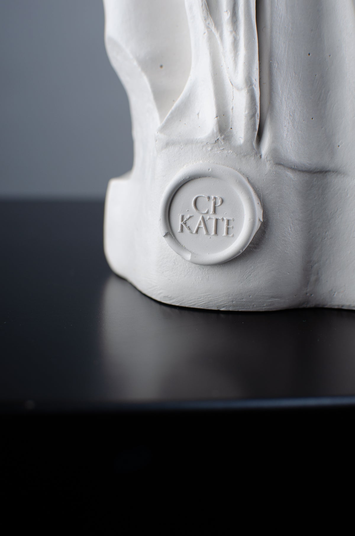 CP KATE - 'Gateau' Sculpture Art