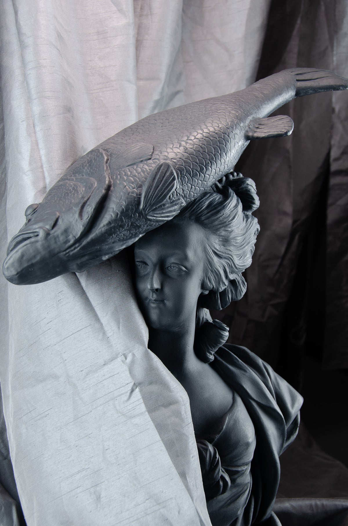 CP KATE - Carpe Diem Sculpture